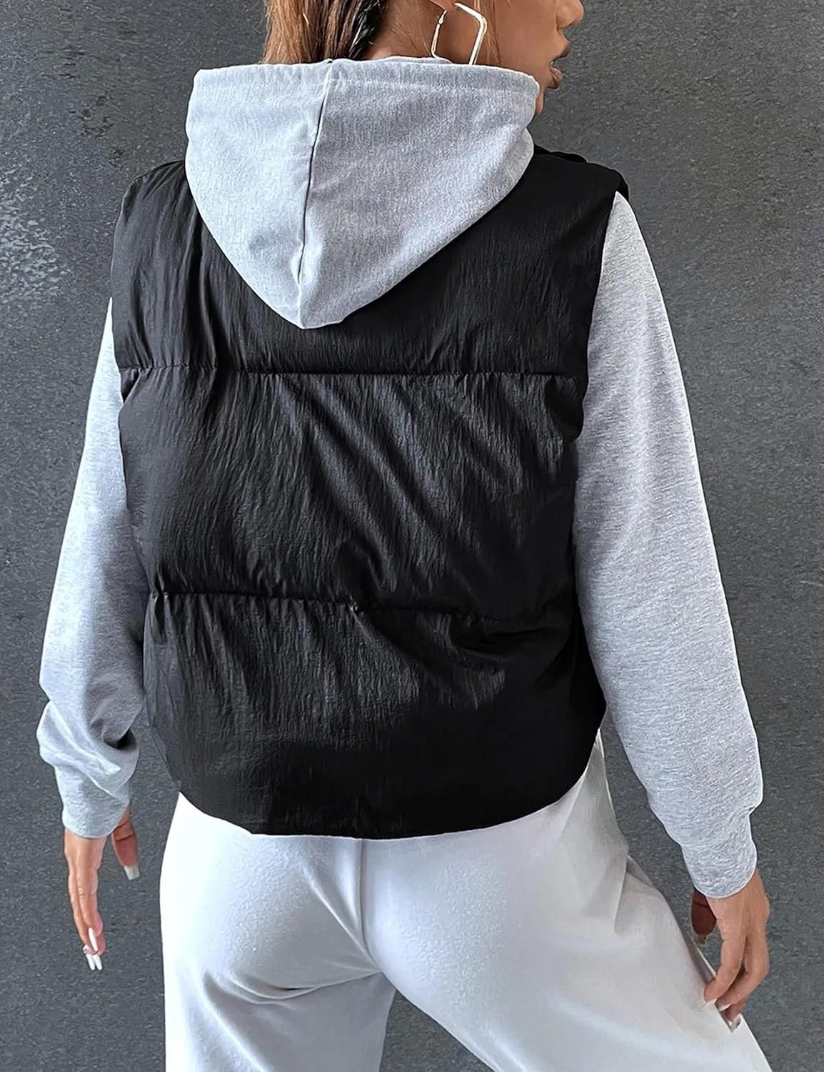 APAFES Womens Winter Cropped Puffer Vest High Stand Collar Lightweight Insulated Crop Vests Outerwear