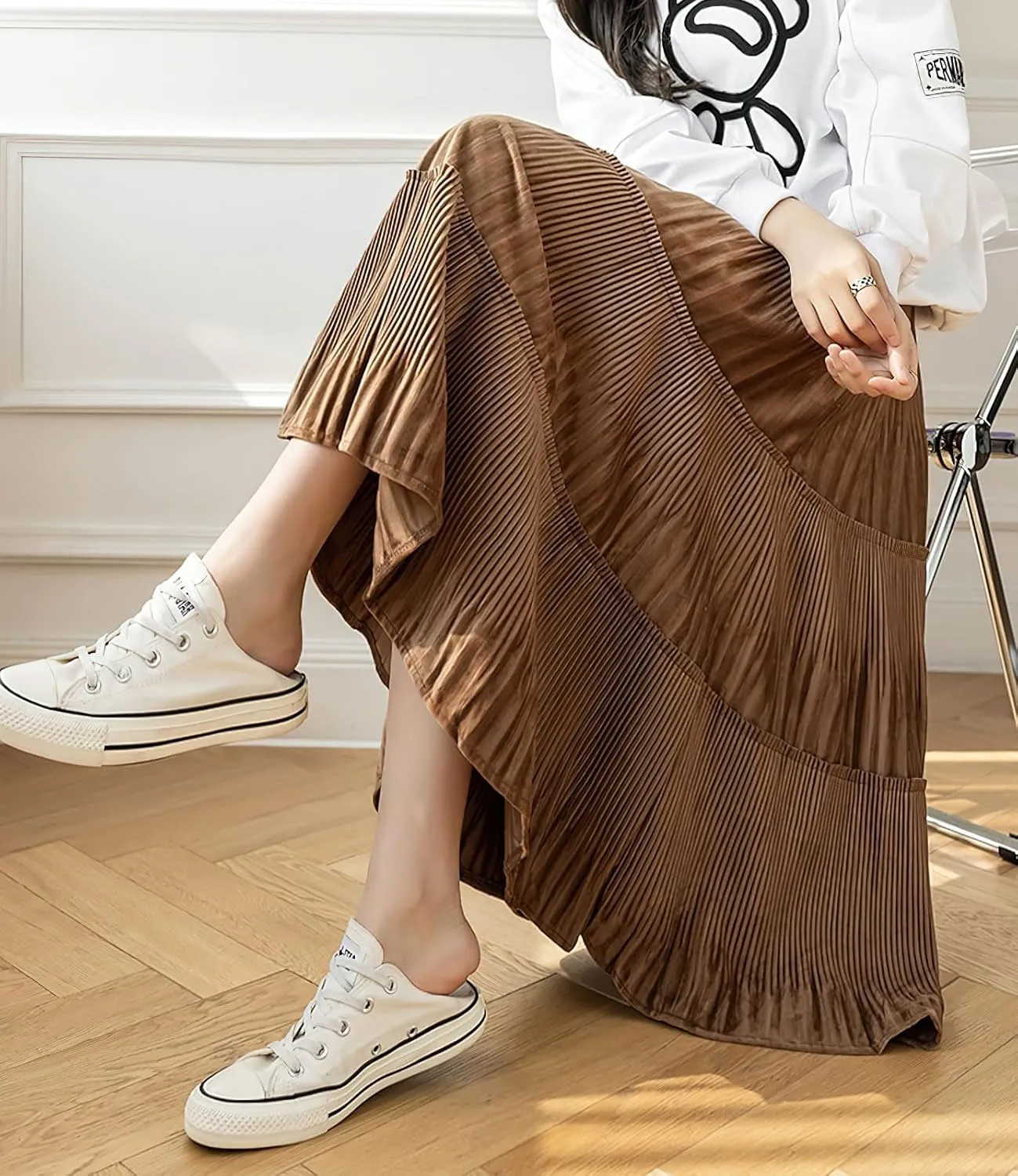 chouyatou Women's Fall Winter Velvet Ruffle Hem Skirt High Elastic Waist Pleated Swing Midi Long Skirt