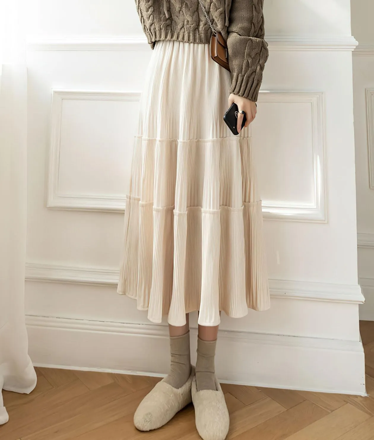 chouyatou Women's Fall Winter Velvet Ruffle Hem Skirt High Elastic Waist Pleated Swing Midi Long Skirt