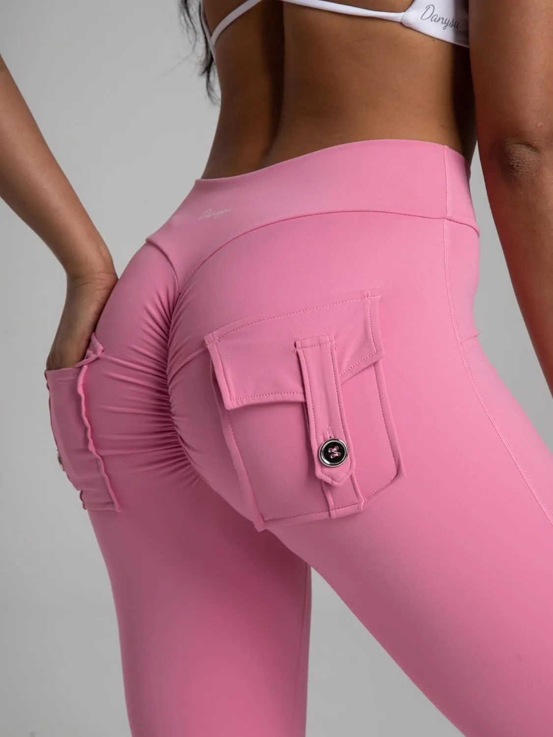 Danysu Flare Leggings with Pockets for Women Scrunch Butt Lifting Cargo Leggings V Waist Tummy Control Bootcut Yoga Pants