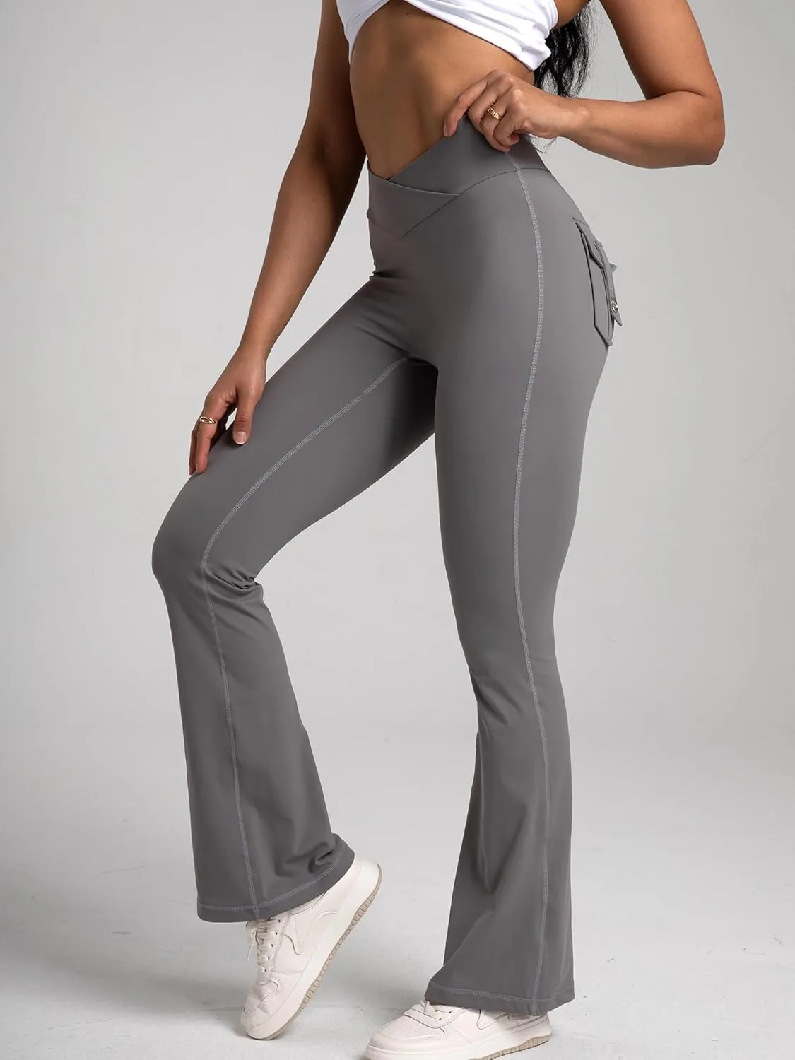 Danysu Flare Leggings with Pockets for Women Scrunch Butt Lifting Cargo Leggings V Waist Tummy Control Bootcut Yoga Pants