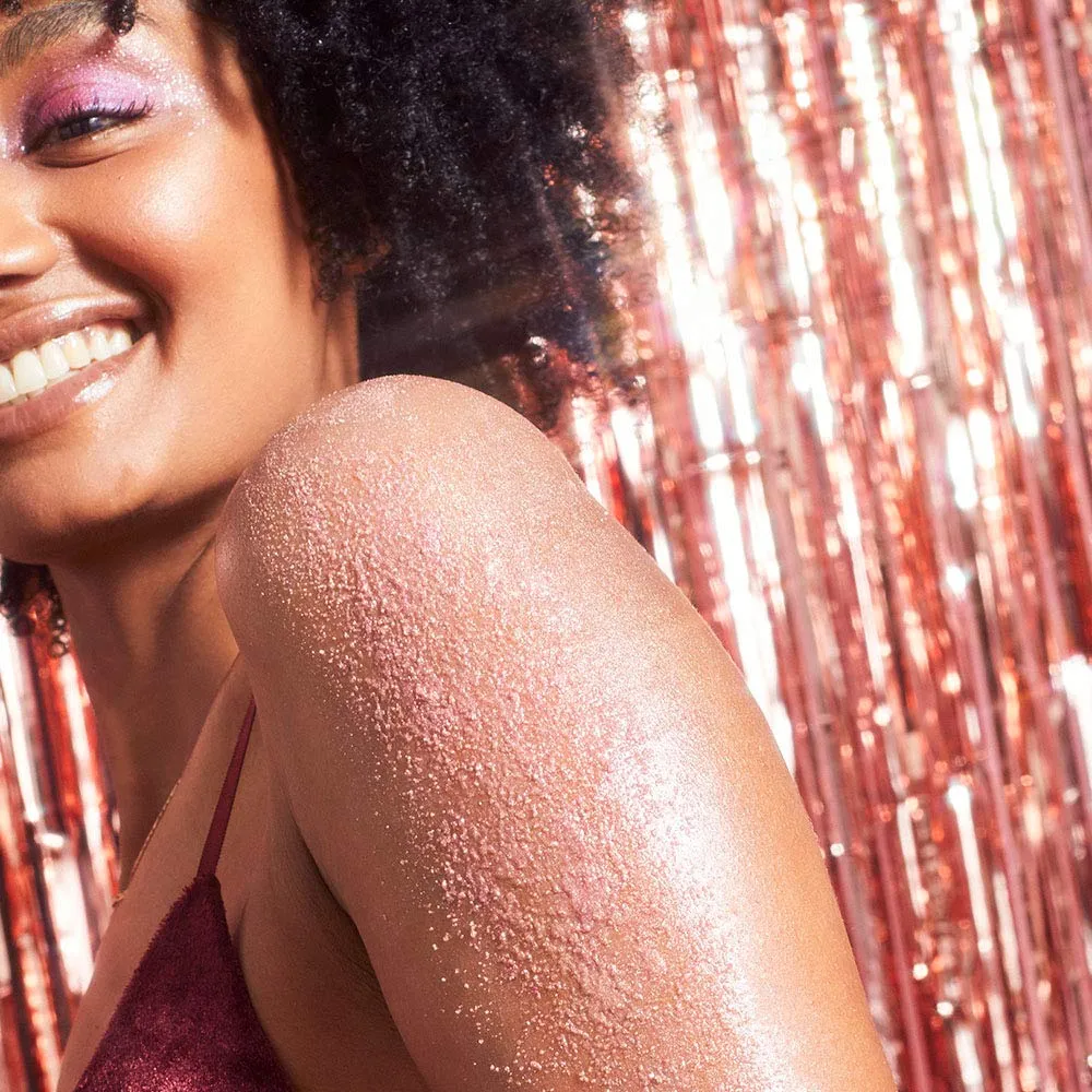 Frank Body Rose Gold Shimmer Scrub | Natural & Cruelty Free Exfoliating Sugar Body Scrub | Hydrating Vegan Skin Care Scrub Contains Mica, Leaving Your Skin Smooth & Shimmery | 1ct, 220g -- 7.43oz