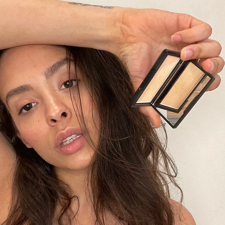 FREE - Powder Highlighters Set