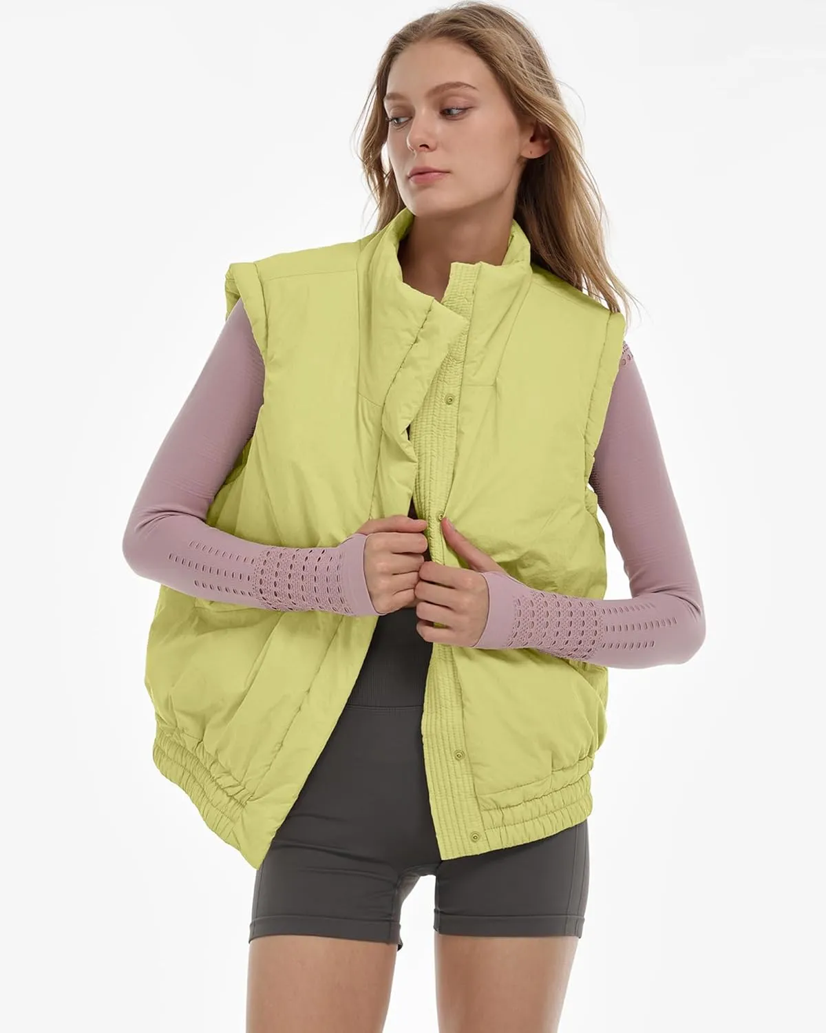 Gacaky Women's Winter Cropped Puffer Vest Lightweight Button-Down Stand Collar Sleeveless Padded Crop Puffy Vests Outerwear