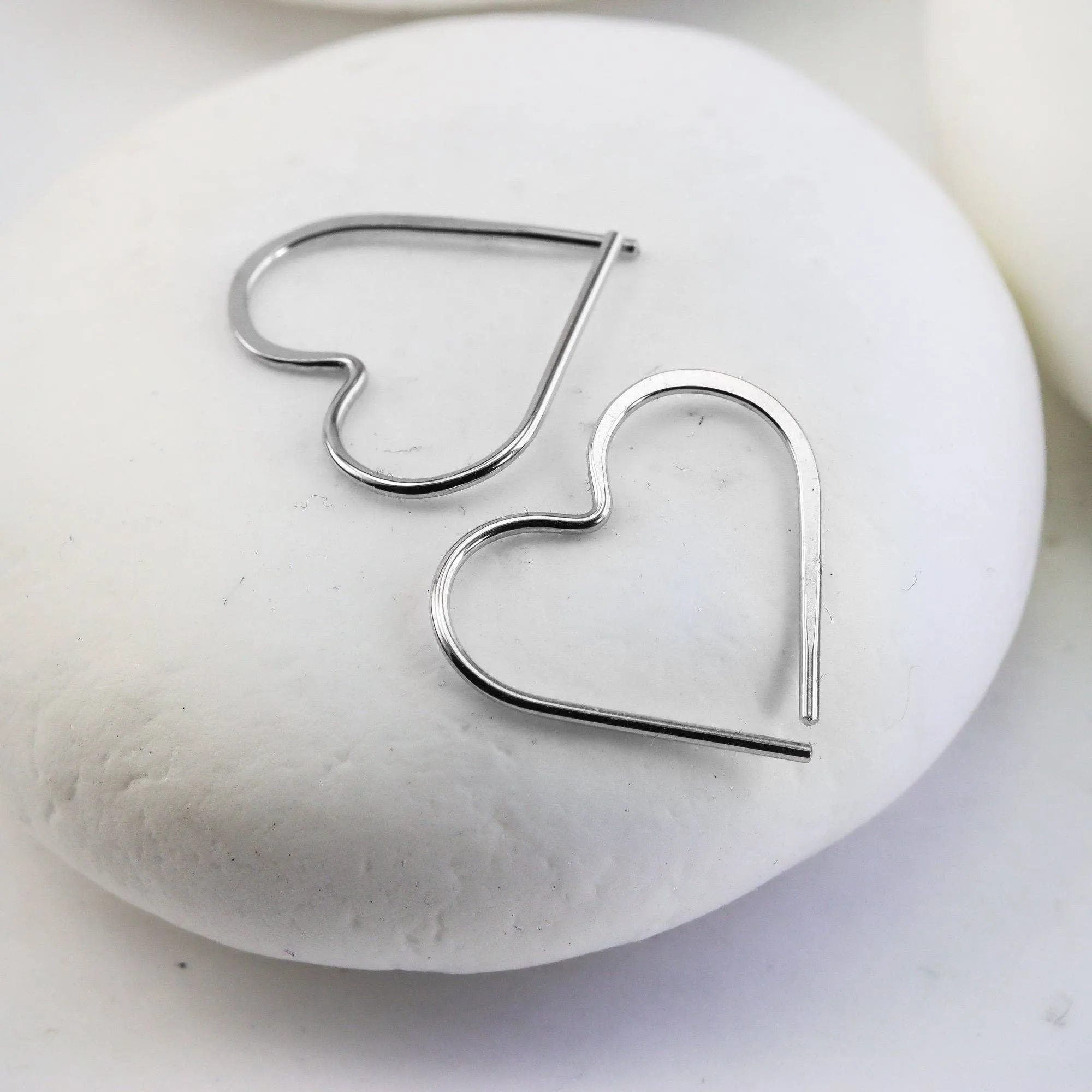 Huggie Heart Hoops: Gold