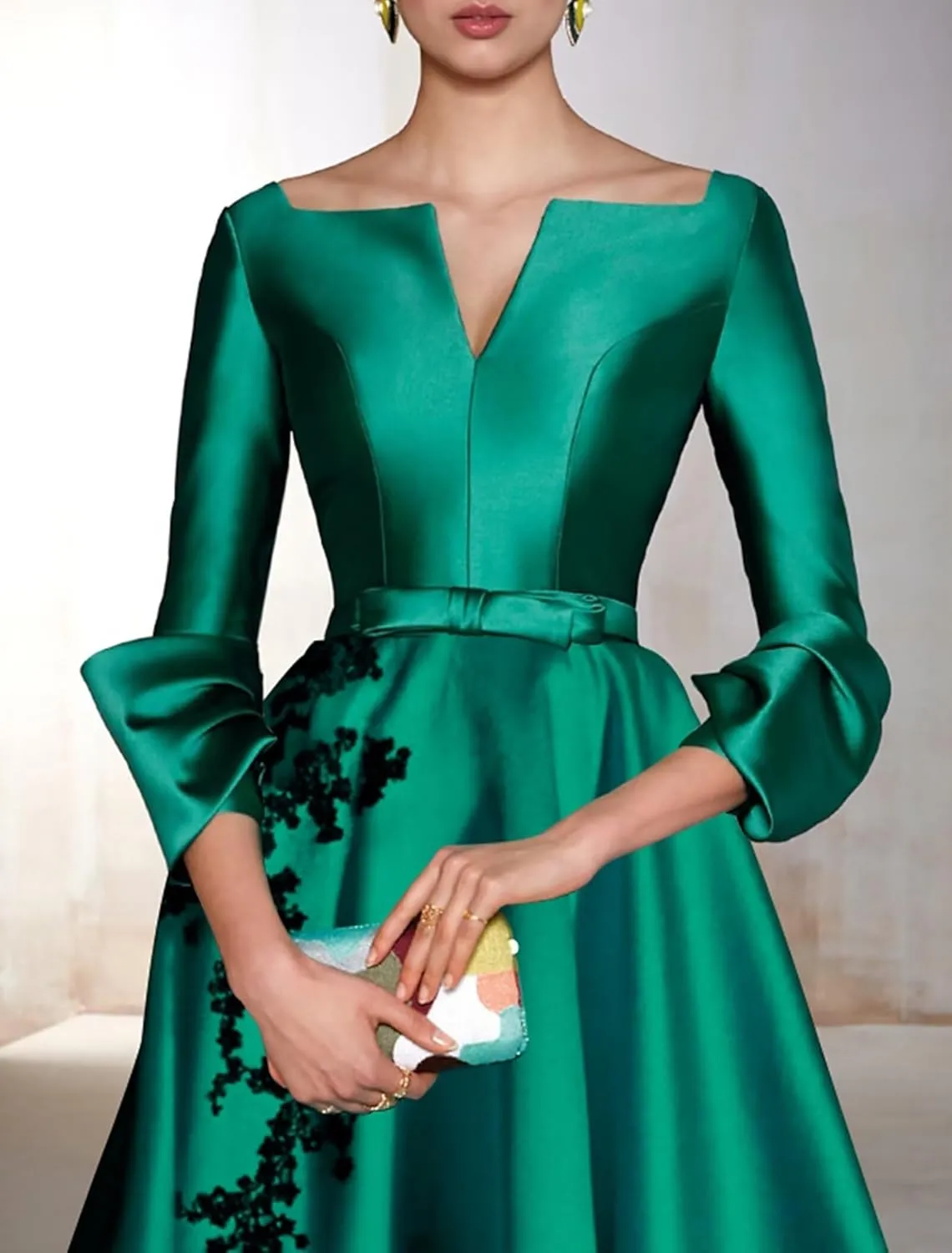 Lace Appliques A-Line Mother of The Bridesmaid Dresses 3/4 Sleeves Slit V-Neck Prom Wedding Party Gowns with Pockets DR0722