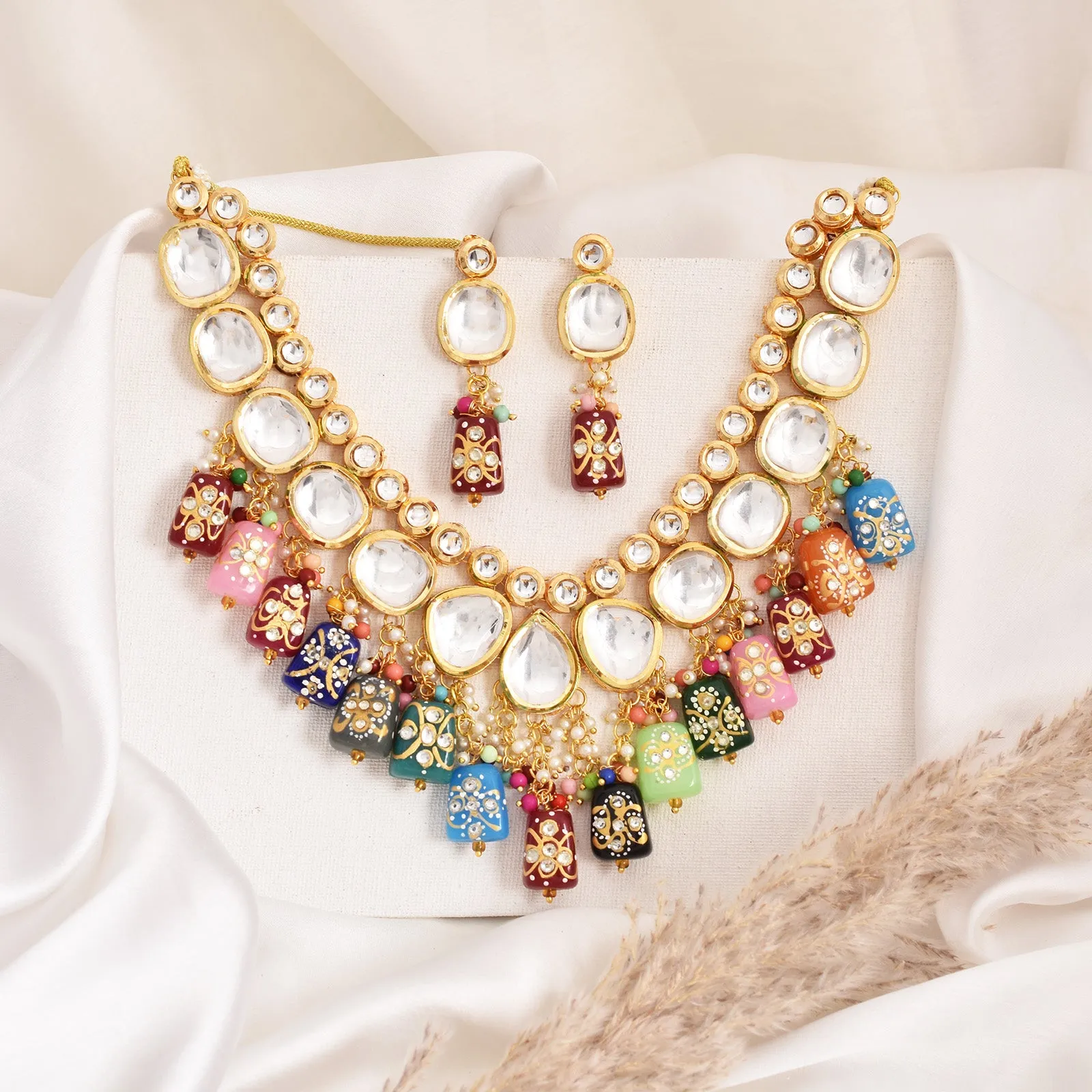Pavitra Kundan Necklace Set