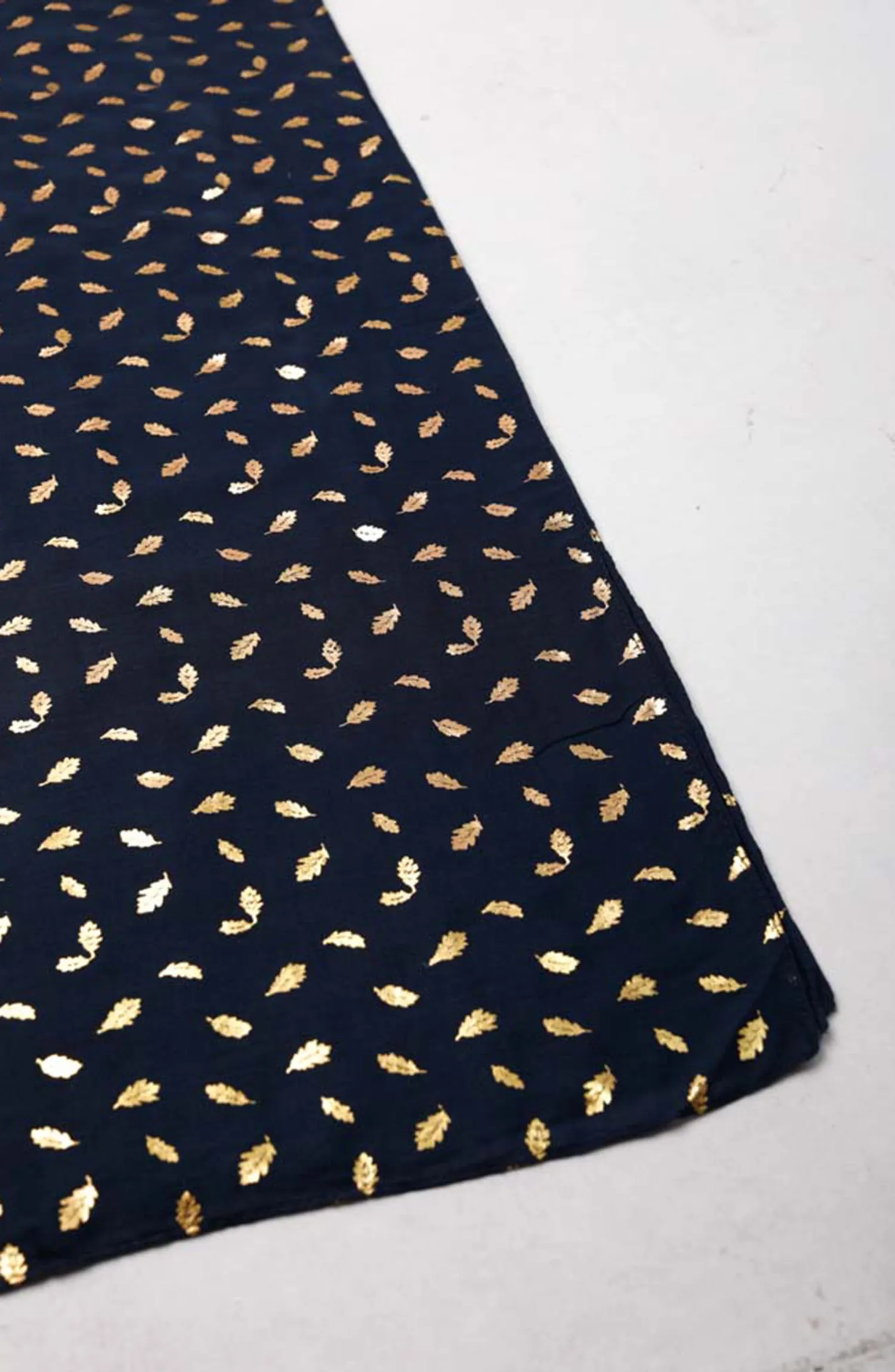 Stitched 1 Piece Dyed Cotton Scarf (WADC23W-1049)