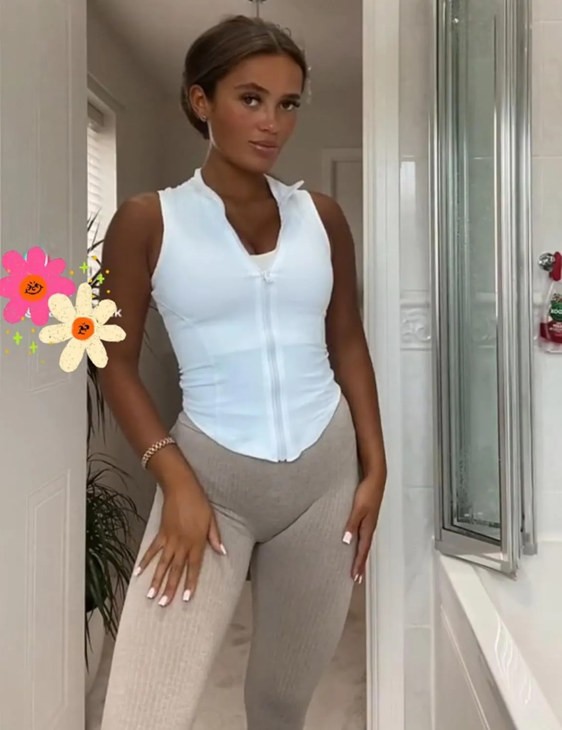 Women Summer Lightweight Cropped Athletic Zip Up Sleeveless Jackets Workout Gym Seamless Vests