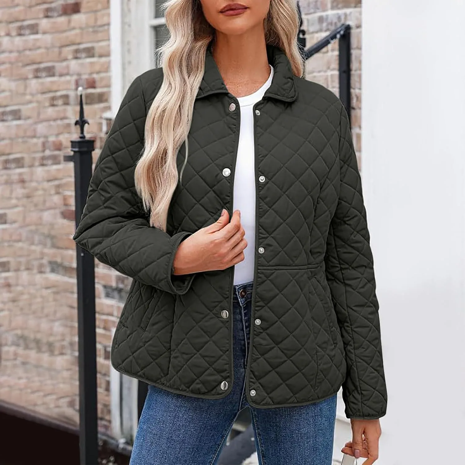 YRAETENM Quilted Jackets for Women Casual Lapel Button down Diamond Puffer Jacket Winter Lightweight Outerwear with Pockets